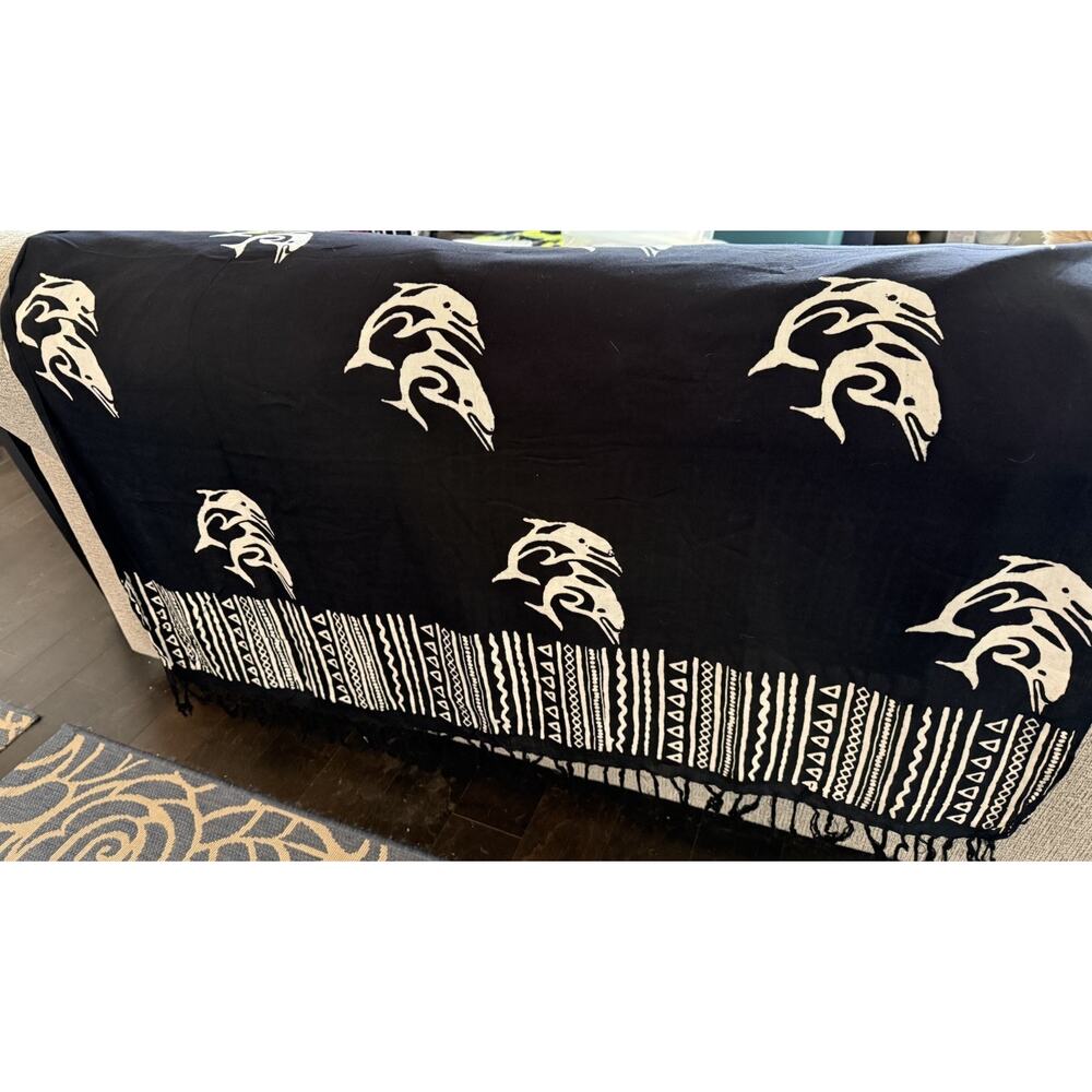 Koko Knot Black White Tribal Rayon Scarf Wrap Sarong 64” x 90” - Picture 2 of 4